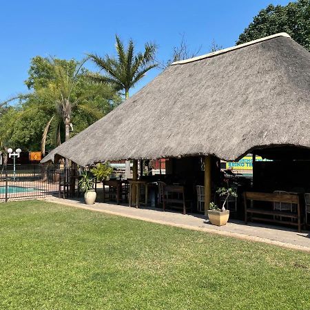 Buffalo Hotel Hectorspruit Zewnętrze zdjęcie