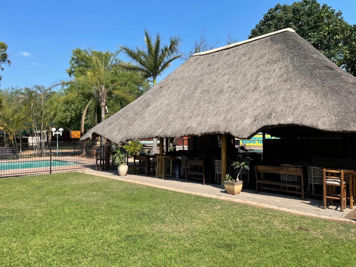 Buffalo Hotel Hectorspruit Zewnętrze zdjęcie